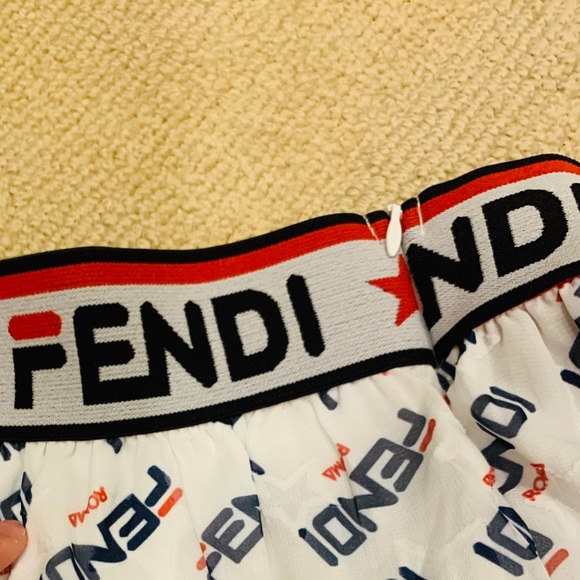 Suits - Picture 5 of 5